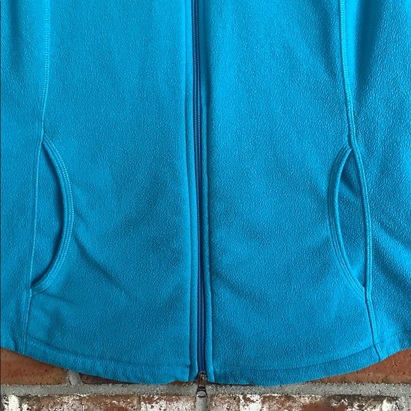 Lands end turquoise fleece vest! - Picture 2 of 4
